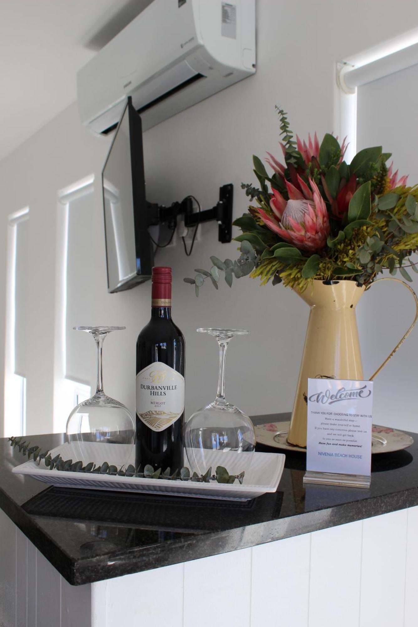 Nivenia Beach House Bettyʼs Bay المظهر الخارجي الصورة